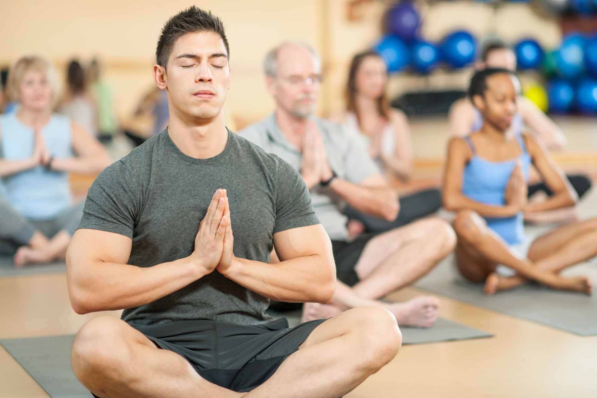 Vorteile von Yoga und Meditation für Best Ager